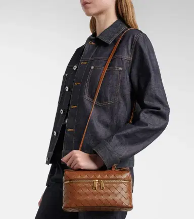 Bottega Veneta Bang Bang Intrecciato leather vanity bag | Thumbnail 6 Bottega Veneta Bang Bang Intrecciato leather vanity bag | Thumbnail 6