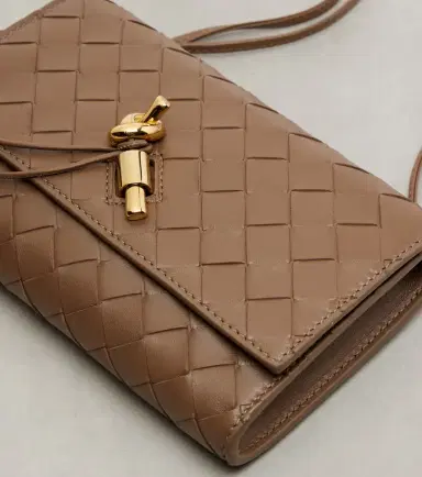 Bottega Veneta Andiamo Intrecciato leather clutch | Thumbnail 2 Bottega Veneta Andiamo Intrecciato leather clutch | Thumbnail 2