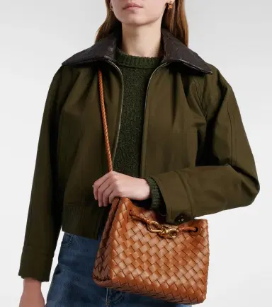 Bottega Veneta Andiamo Small Intrecciato leather tote bag | Thumbnail 7 Bottega Veneta Andiamo Small Intrecciato leather tote bag | Thumbnail 7
