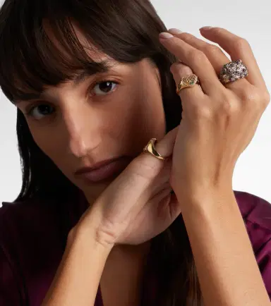 Yvonne Léon Yvonne Léon Caur Mimosa Mini 9kt gold pinky ring with gemstones | Thumbnail 3 Yvonne Léon Yvonne Léon Caur Mimosa Mini 9kt gold pinky ring with gemstones | Thumbnail 3