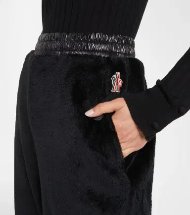 Moncler Grenoble Logo fleece sweatpants | Thumbnail 3 Moncler Grenoble Logo fleece sweatpants | Thumbnail 3