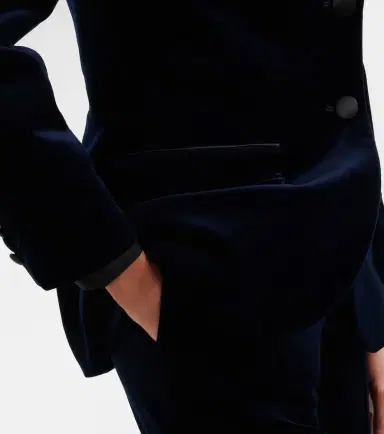 Victoria Beckham Cotton-blend velvet blazer | Thumbnail 4 Victoria Beckham Cotton-blend velvet blazer | Thumbnail 4