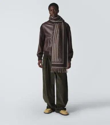 Loewe Anagram wool and cashmere jacquard scarf | Thumbnail 2 Loewe Anagram wool and cashmere jacquard scarf | Thumbnail 2