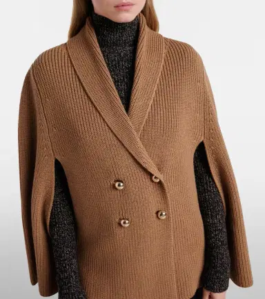 Max Mara Agenzia double-breasted virgin wool cape | Thumbnail 2 Max Mara Agenzia double-breasted virgin wool cape | Thumbnail 2