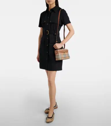 Burberry Vanity Case Check Small vanity bag | Thumbnail 4 Burberry Vanity Case Check Small vanity bag | Thumbnail 4