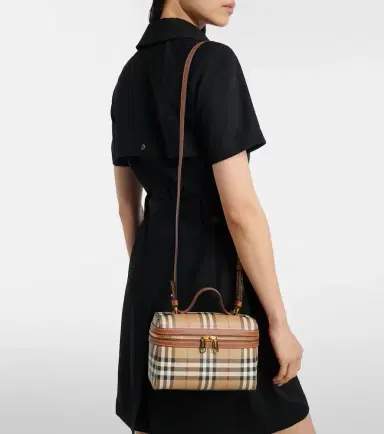 Burberry Vanity Case Check Small vanity bag | Thumbnail 6 Burberry Vanity Case Check Small vanity bag | Thumbnail 6