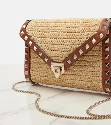 Valentino Garavani Rockstud Mini raffia shoulder bag | Thumbnail 4 Valentino Garavani Rockstud Mini raffia shoulder bag | Thumbnail 4
