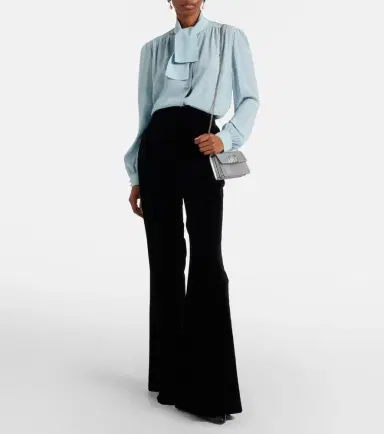 Valentino Garavani VLogo Mini leather crossbody bag | Thumbnail 5 Valentino Garavani VLogo Mini leather crossbody bag | Thumbnail 5