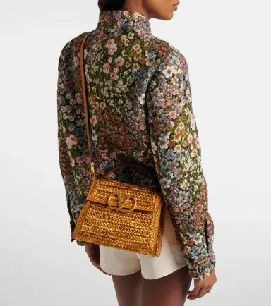 Valentino Garavani VSling Small top-handle bag | Thumbnail 6 Valentino Garavani VSling Small top-handle bag | Thumbnail 6