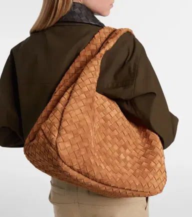 Bottega Veneta Campana Intrecciato Large suede shoulder bag | Thumbnail 6 Bottega Veneta Campana Intrecciato Large suede shoulder bag | Thumbnail 6