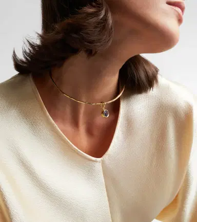 Octavia Elizabeth Olivia 18kt gold pendant choker with diamonds and tanzanite | Thumbnail 4 Octavia Elizabeth Olivia 18kt gold pendant choker with diamonds and tanzanite | Thumbnail 4