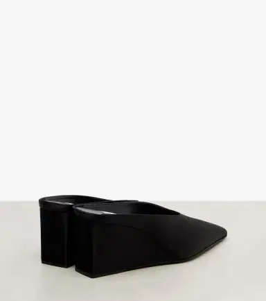 Alaïa Alaïa Cube 75 satin wedge mules | Thumbnail 3 Alaïa Alaïa Cube 75 satin wedge mules | Thumbnail 3
