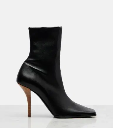 Alaïa Alaïa Leather ankle boots | Thumbnail 2 Alaïa Alaïa Leather ankle boots | Thumbnail 2