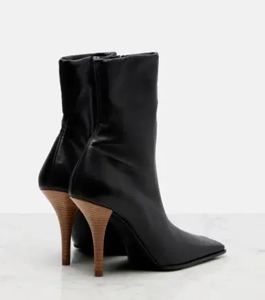 Alaïa Alaïa Leather ankle boots | Thumbnail 3 Alaïa Alaïa Leather ankle boots | Thumbnail 3