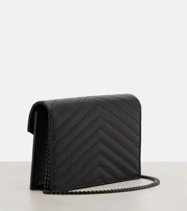 Saint Laurent Cassandre Envelope Small leather wallet on chain | Thumbnail 3 Saint Laurent Cassandre Envelope Small leather wallet on chain | Thumbnail 3