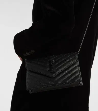 Saint Laurent Cassandre Envelope Small leather wallet on chain | Thumbnail 7 Saint Laurent Cassandre Envelope Small leather wallet on chain | Thumbnail 7