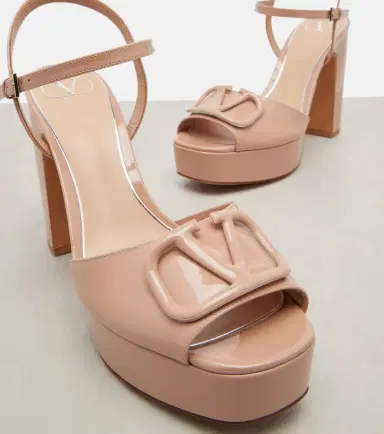 Valentino Garavani VLogo 115 patent leather platform sandals | Thumbnail 4 Valentino Garavani VLogo 115 patent leather platform sandals | Thumbnail 4