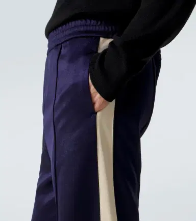 Valentino Technical sweatpants | Thumbnail 2 Valentino Technical sweatpants | Thumbnail 2