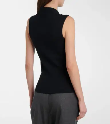 Lemaire Asymmetric cotton and linen top | Thumbnail 3 Lemaire Asymmetric cotton and linen top | Thumbnail 3
