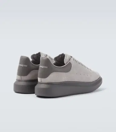 Alexander McQueen Oversized suede sneakers | Thumbnail 3 Alexander McQueen Oversized suede sneakers | Thumbnail 3