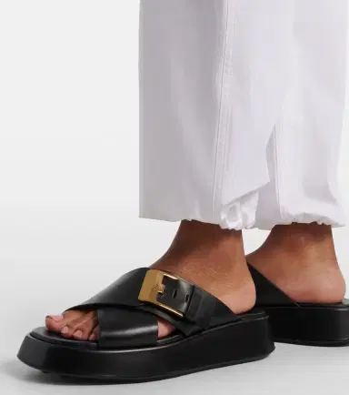 Tod's Leather slides | Thumbnail 6 Tod's Leather slides | Thumbnail 6