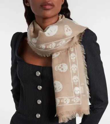 Alexander McQueen Skull silk scarf | Thumbnail 2 Alexander McQueen Skull silk scarf | Thumbnail 2