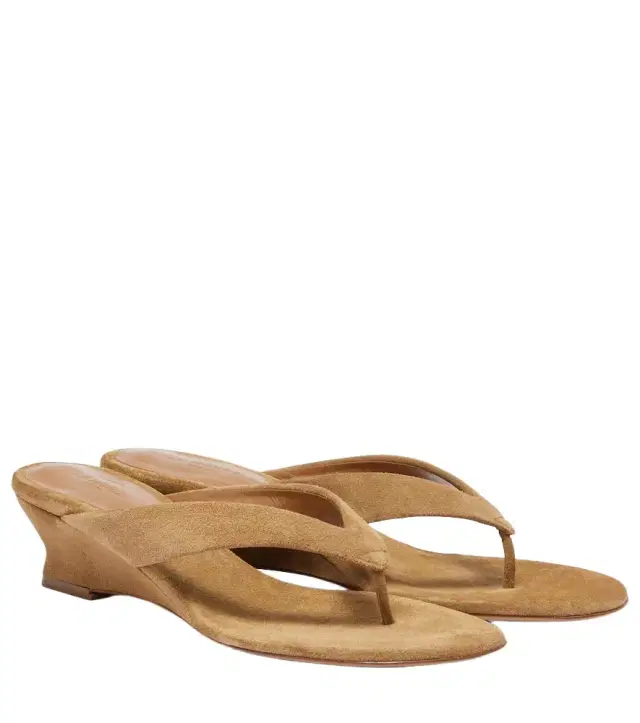 Le Monde Béryl Micro Wedge 40 suede thong sandals Le Monde Béryl Micro Wedge 40 suede thong sandals