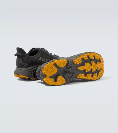 Hoka One One Challenger 8 GORE-TEX trail running shoes | Thumbnail 2 Hoka One One Challenger 8 GORE-TEX trail running shoes | Thumbnail 2