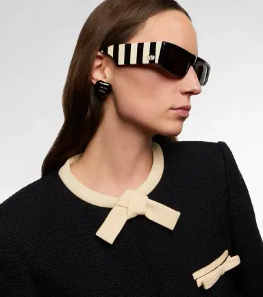 Valentino Ultra Vintage VLogo flat-top sunglasses | Thumbnail 2 Valentino Ultra Vintage VLogo flat-top sunglasses | Thumbnail 2