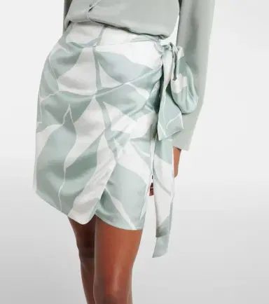 Max Mara Strano printed silk twill miniskirt | Thumbnail 2 Max Mara Strano printed silk twill miniskirt | Thumbnail 2