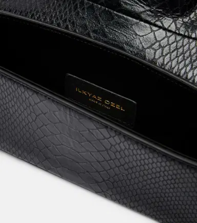 The New Arrivals Ilkyaz Ozel Obscura.06 leather shoulder bag | Thumbnail 2 The New Arrivals Ilkyaz Ozel Obscura.06 leather shoulder bag | Thumbnail 2