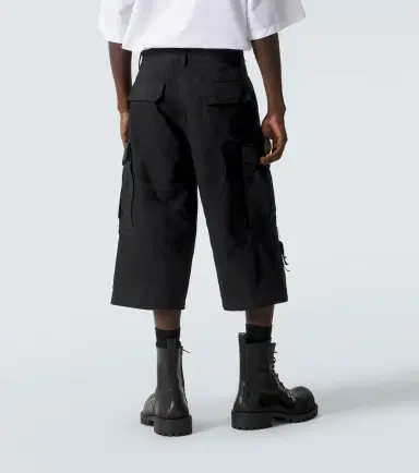 Balenciaga Cotton cargo shorts | Thumbnail 3 Balenciaga Cotton cargo shorts | Thumbnail 3