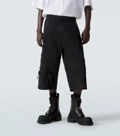 Balenciaga Cotton cargo shorts | Thumbnail 5 Balenciaga Cotton cargo shorts | Thumbnail 5