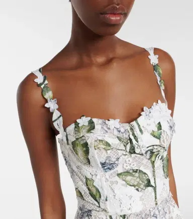 Oscar de la Renta Floral bustier gown | Thumbnail 3 Oscar de la Renta Floral bustier gown | Thumbnail 3