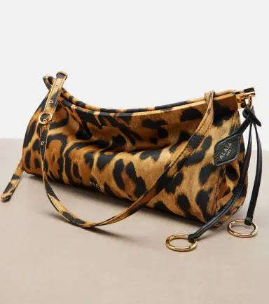 Alaïa Alaïa Le Click East West Medium shoulder bag | Thumbnail 4 Alaïa Alaïa Le Click East West Medium shoulder bag | Thumbnail 4