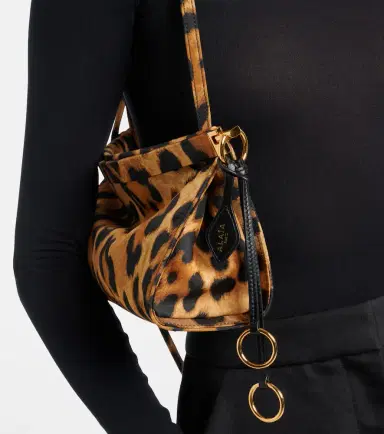 Alaïa Alaïa Le Click East West Medium shoulder bag | Thumbnail 5 Alaïa Alaïa Le Click East West Medium shoulder bag | Thumbnail 5