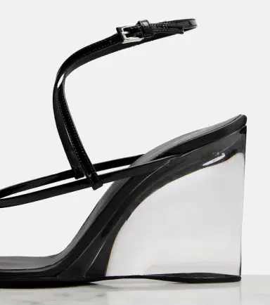 Alaïa Alaïa Patent leather wedge thong sandals | Thumbnail 6 Alaïa Alaïa Patent leather wedge thong sandals | Thumbnail 6