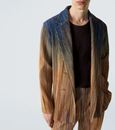 Homme Plissé Issey Miyake Homme Plissé Issey Miyake Paint Brush Close-Up pleated blazer | Thumbnail 2 Homme Plissé Issey Miyake Homme Plissé Issey Miyake Paint Brush Close-Up pleated blazer | Thumbnail 2