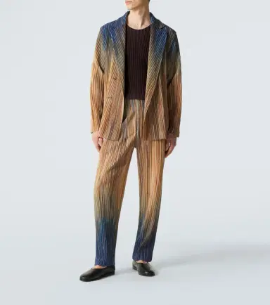 Homme Plissé Issey Miyake Homme Plissé Issey Miyake Paint Brush Close-Up pleated blazer | Thumbnail 5 Homme Plissé Issey Miyake Homme Plissé Issey Miyake Paint Brush Close-Up pleated blazer | Thumbnail 5