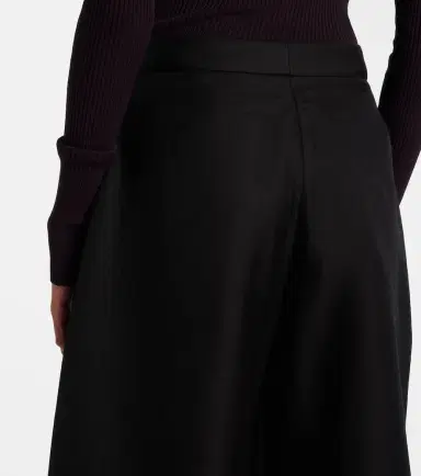 Alaïa Alaïa Wool and silk barrel-leg pants | Thumbnail 6 Alaïa Alaïa Wool and silk barrel-leg pants | Thumbnail 6
