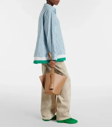 Loewe Bilbao Medium leather bucket bag | Thumbnail 5 Loewe Bilbao Medium leather bucket bag | Thumbnail 5