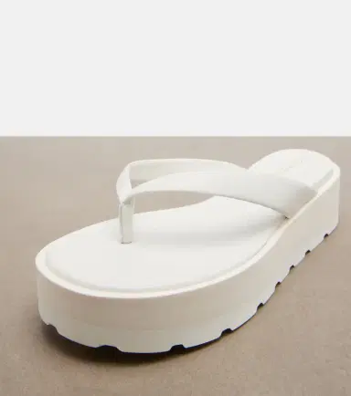 Gianvito Rossi Leather platform thong sandals | Thumbnail 3 Gianvito Rossi Leather platform thong sandals | Thumbnail 3