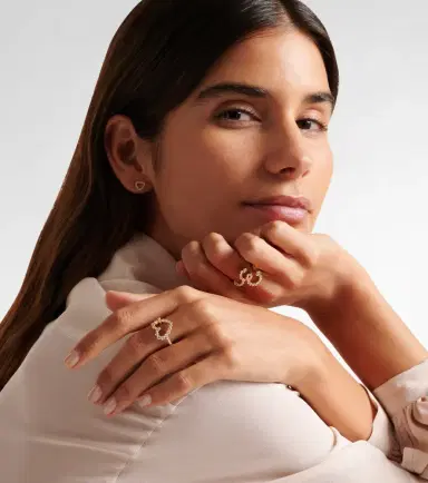 Sophie Bille Brahe Ensemble Coeur 18kt gold signet ring with diamonds | Thumbnail 2 Sophie Bille Brahe Ensemble Coeur 18kt gold signet ring with diamonds | Thumbnail 2
