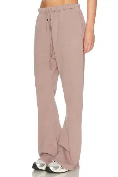 Fear of God Essentials Signature Classic Fit Flare Fleece Sweatpant | Thumbnail 3 Fear of God Essentials Signature Classic Fit Flare Fleece Sweatpant | Thumbnail 3