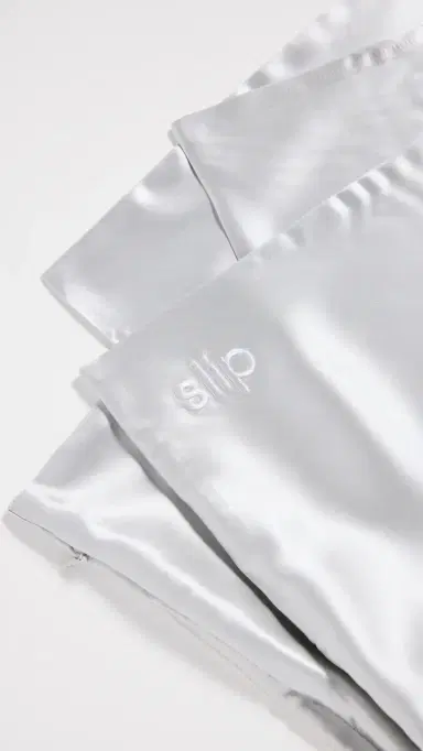 Slip Pure Silk Queen Pillowcase | Thumbnail 4 Slip Pure Silk Queen Pillowcase | Thumbnail 4