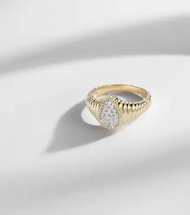 Yvonne Léon Yvonne Léon Berlingot 9kt gold pinky ring with diamonds | Thumbnail 5 Yvonne Léon Yvonne Léon Berlingot 9kt gold pinky ring with diamonds | Thumbnail 5