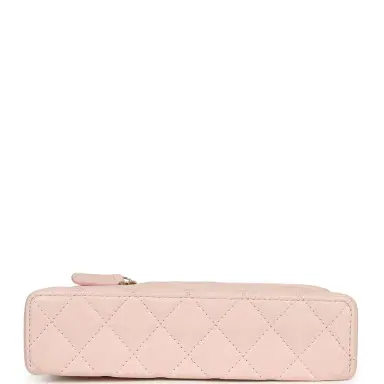 Chanel Chanel Top Handle Long Vanity Case with Chain Light Pink Shiny Caviar Light Gold Hardware | Thumbnail 6 Chanel Chanel Top Handle Long Vanity Case with Chain Light Pink Shiny Caviar Light Gold Hardware | Thumbnail 6