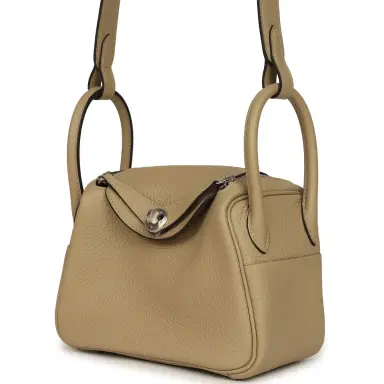 HERMÈS Hermes Mini Lindy II Trench Verso Clemence Palladium Hardware | Thumbnail 5 HERMÈS Hermes Mini Lindy II Trench Verso Clemence Palladium Hardware | Thumbnail 5