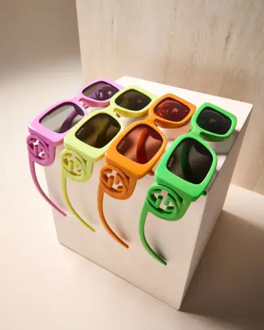 Gucci Monochrome GG Rectangle Acetate Sunglasses | Thumbnail 4 Gucci Monochrome GG Rectangle Acetate Sunglasses | Thumbnail 4