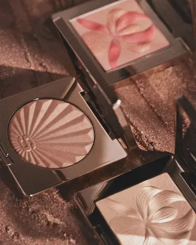Sisley Paris L 'Orchidée Highlighter | Thumbnail 5 Sisley Paris L 'Orchidée Highlighter | Thumbnail 5